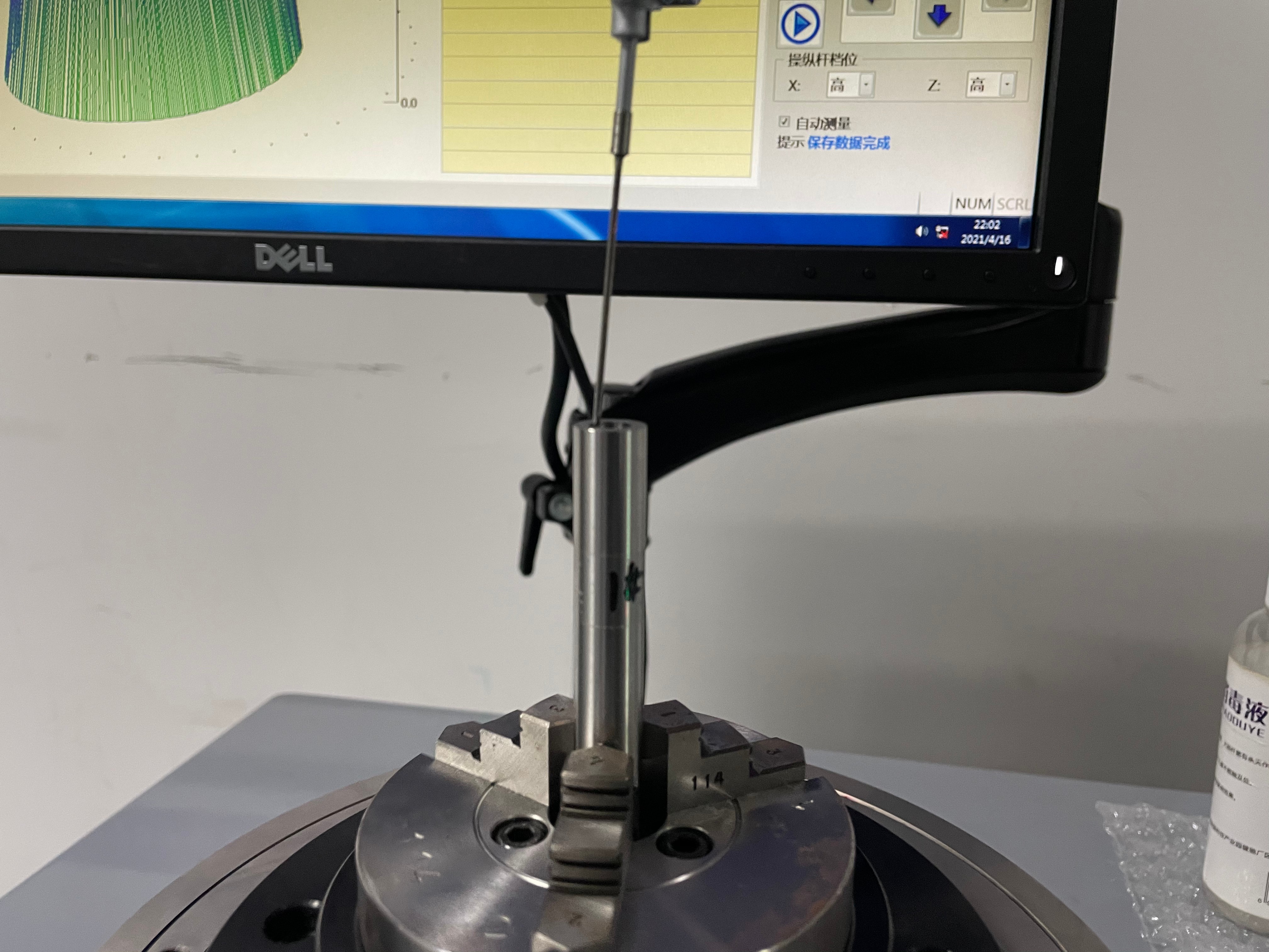 Roundness tester cylinder testing Испытание цилиндра тестером круглости